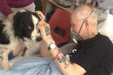 Laatste afscheid van zijn hond voor terminaal zieke man ontroert de wereld